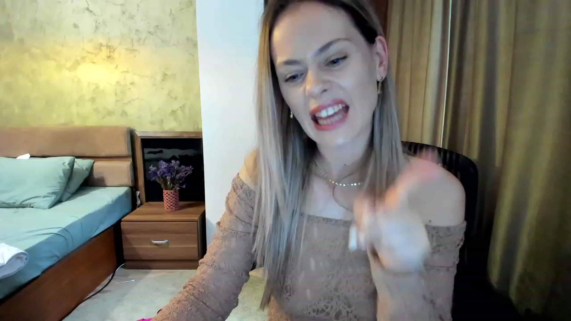 Gallery image thumbnail from DebraPaige's myfreecams stream on, 05/22/2023, 09:59 image 7 of 20