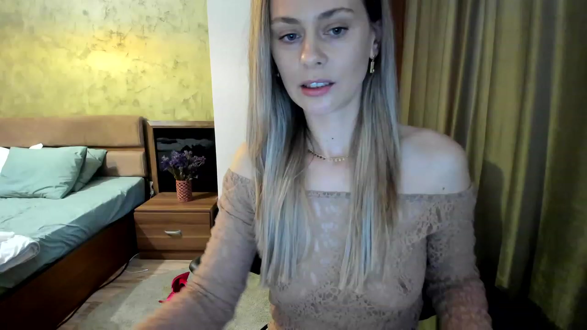 Gallery image thumbnail from DebraPaige's myfreecams stream on, 05/22/2023, 10:46 image 4 of 20
