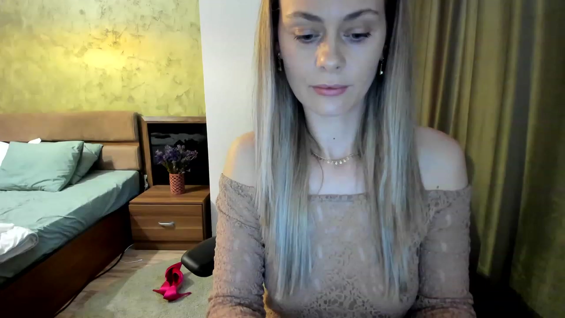Gallery image thumbnail from DebraPaige's myfreecams stream on, 05/22/2023, 10:46 image 15 of 20