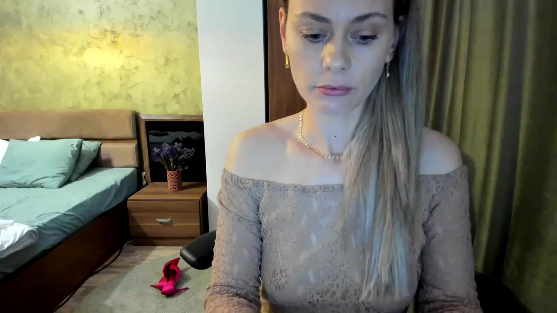 Gallery image thumbnail from DebraPaige's myfreecams stream on, 05/22/2023, 10:46 image 19 of 20