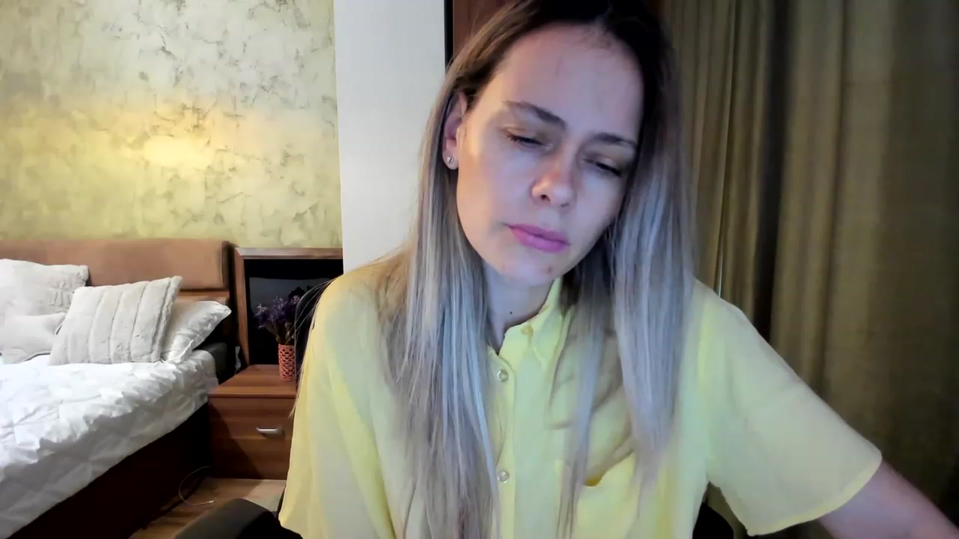 Gallery image thumbnail from DebraPaige's myfreecams stream on, 05/30/2023, 10:01 image 11 of 20