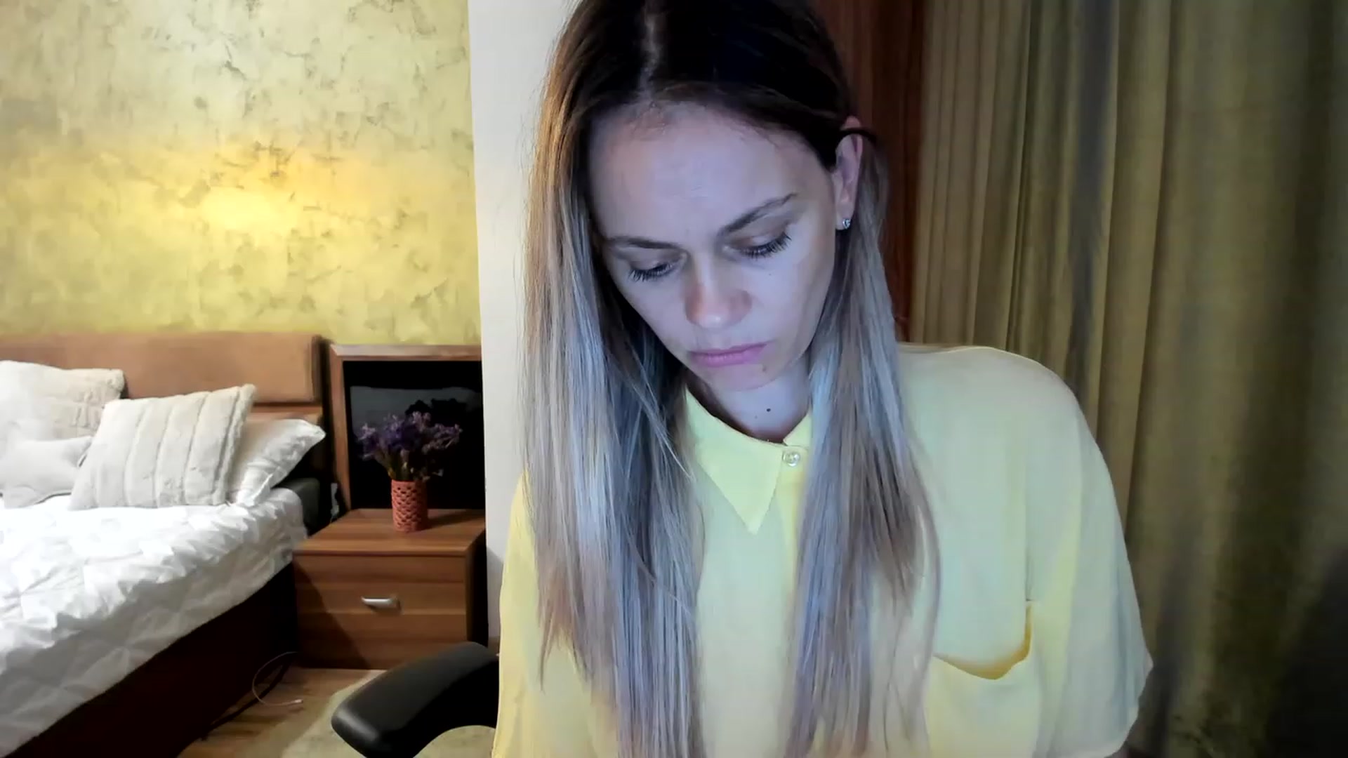 Gallery image thumbnail from DebraPaige's myfreecams stream on, 05/30/2023, 11:05 image 1 of 20