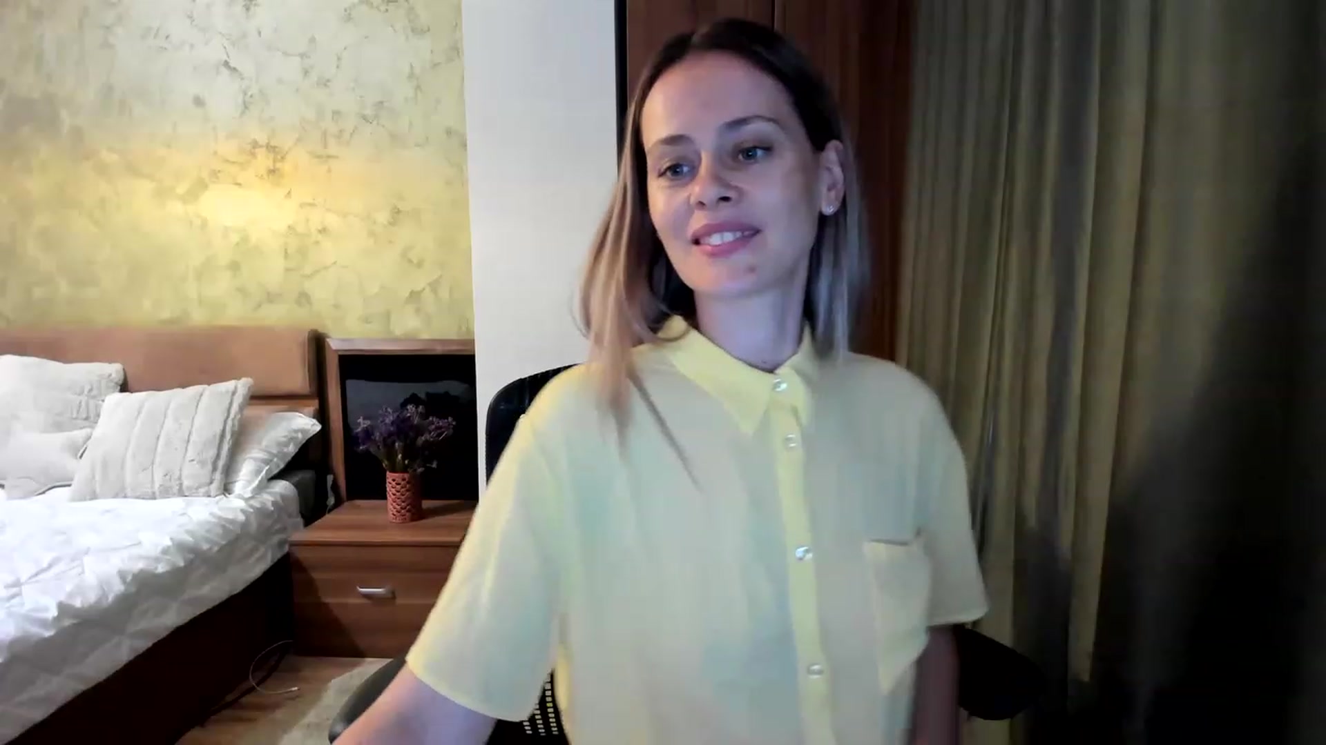 Gallery image thumbnail from DebraPaige's myfreecams stream on, 05/30/2023, 11:05 image 17 of 20