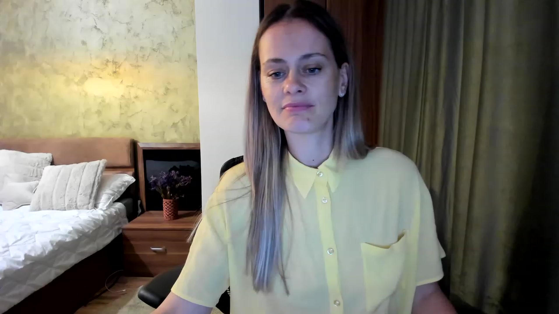 Gallery image thumbnail from DebraPaige's myfreecams stream on, 05/30/2023, 11:05 image 18 of 20
