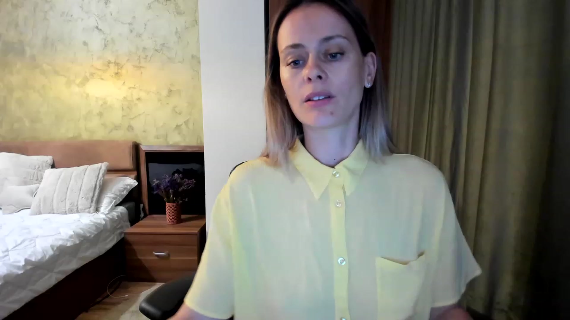 Gallery image thumbnail from DebraPaige's myfreecams stream on, 05/30/2023, 11:05 image 6 of 20