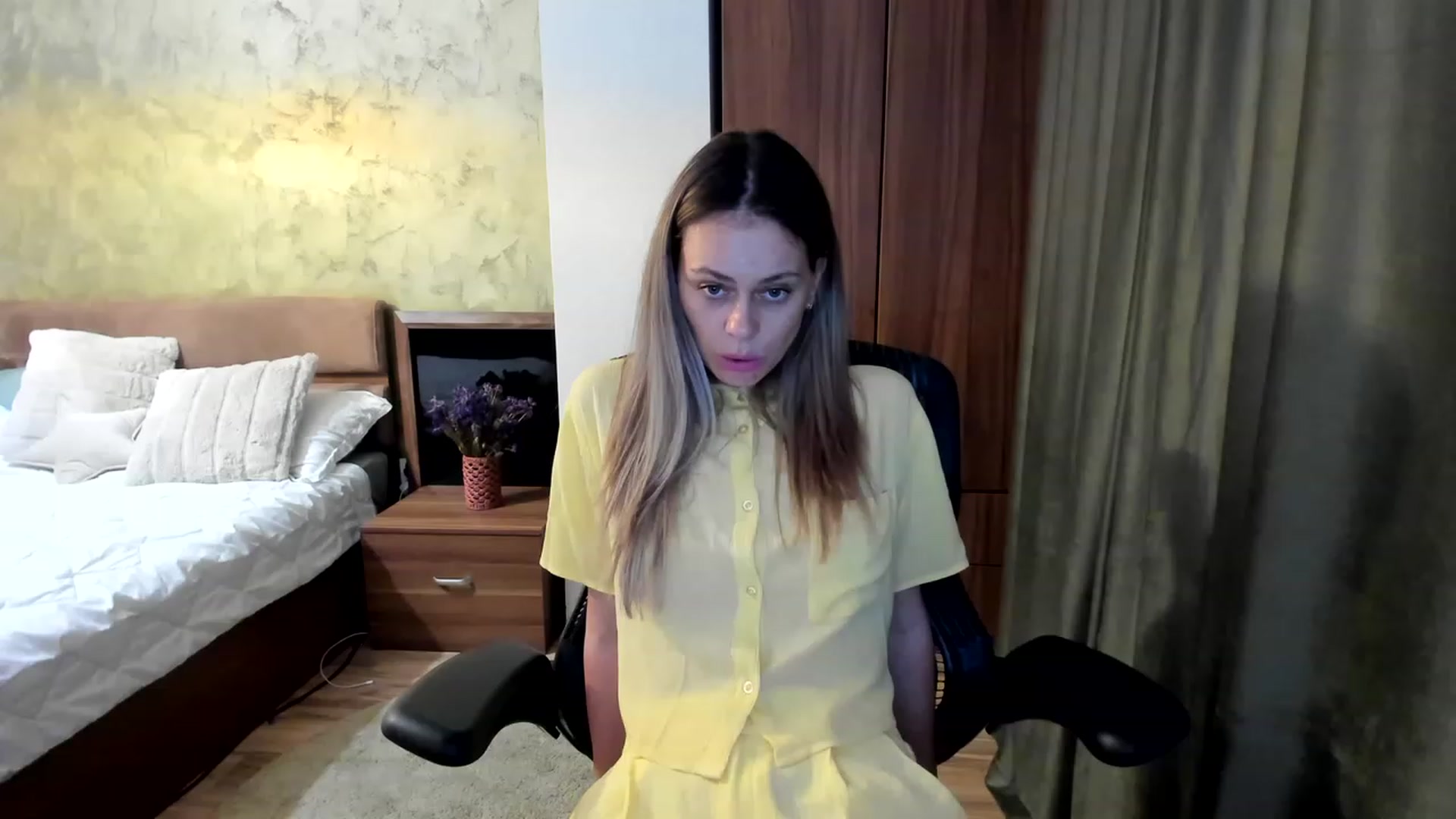 Gallery image thumbnail from DebraPaige's myfreecams stream on, 05/30/2023, 12:20 image 10 of 20