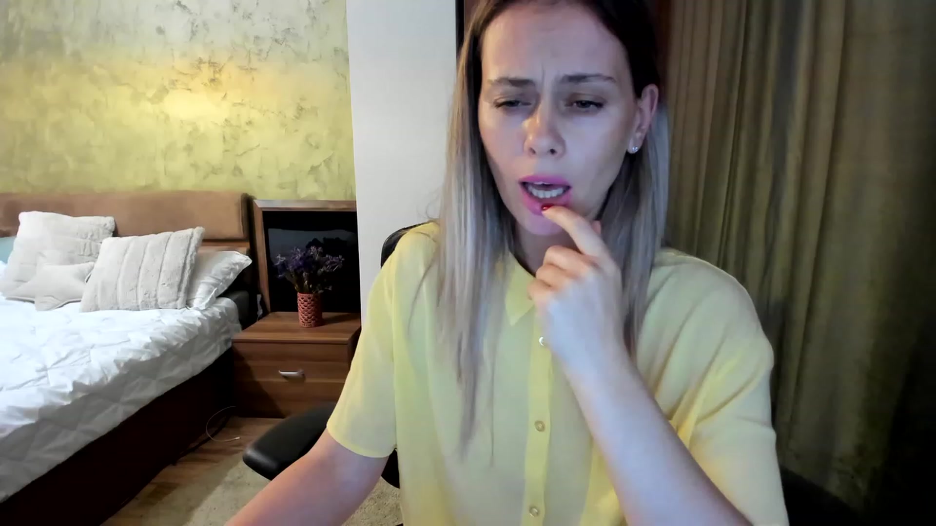 Gallery image thumbnail from DebraPaige's myfreecams stream on, 05/30/2023, 12:20 image 18 of 20