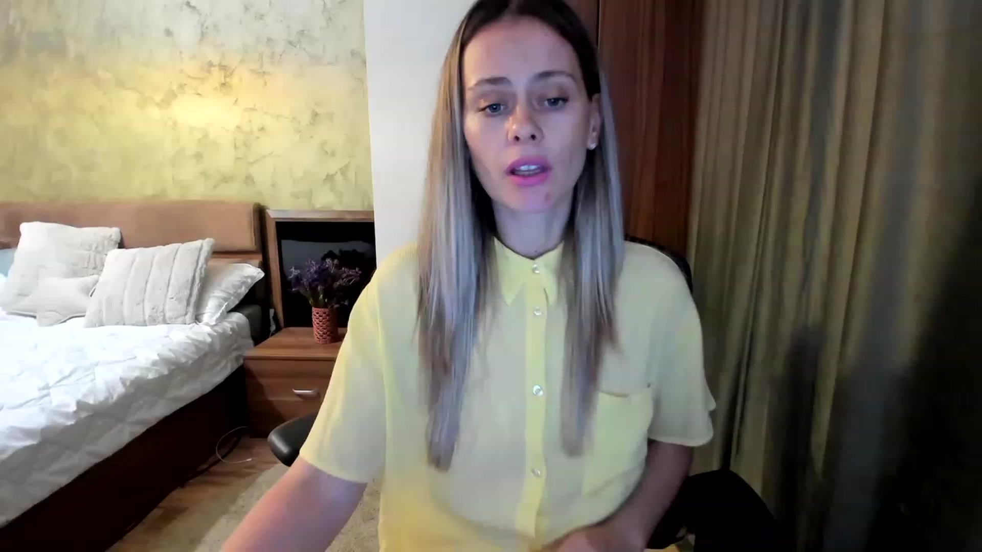 Gallery image thumbnail from DebraPaige's myfreecams stream on, 05/30/2023, 12:20 image 15 of 20