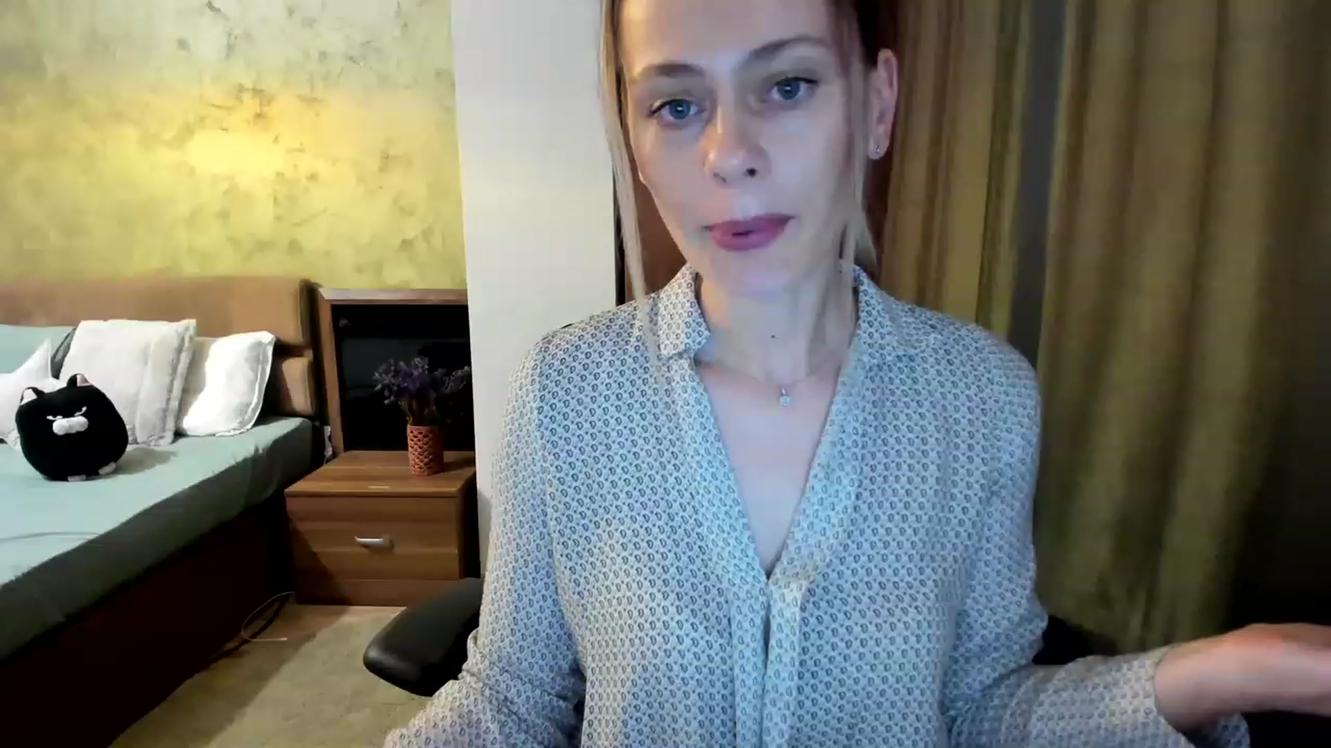 Gallery image thumbnail from DebraPaige's myfreecams stream on, 06/02/2023, 15:46 image 12 of 20