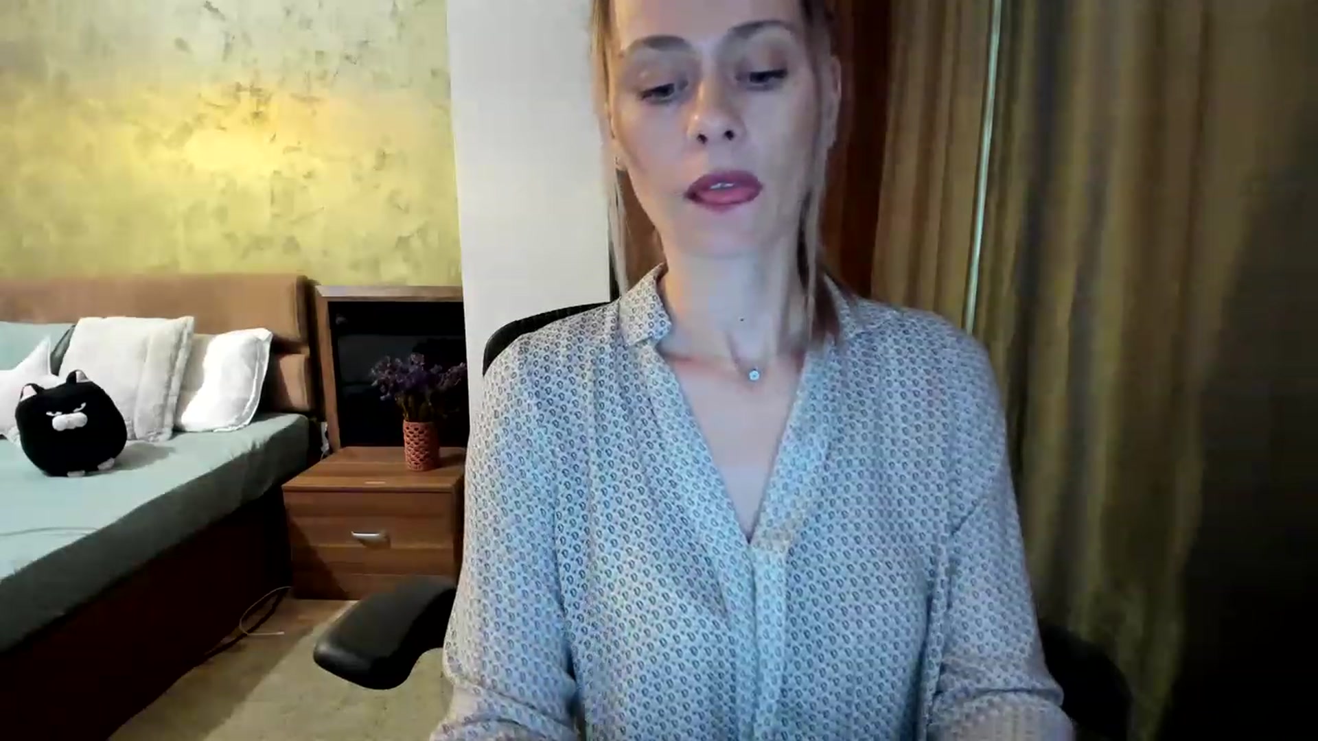 Gallery image thumbnail from DebraPaige's myfreecams stream on, 06/02/2023, 15:46 image 17 of 20