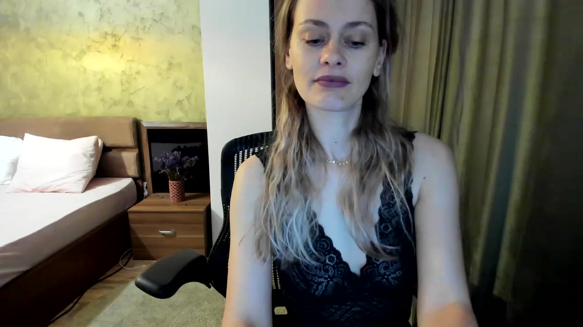 Gallery image thumbnail from DebraPaige's myfreecams stream on, 06/08/2023, 10:14 image 7 of 20