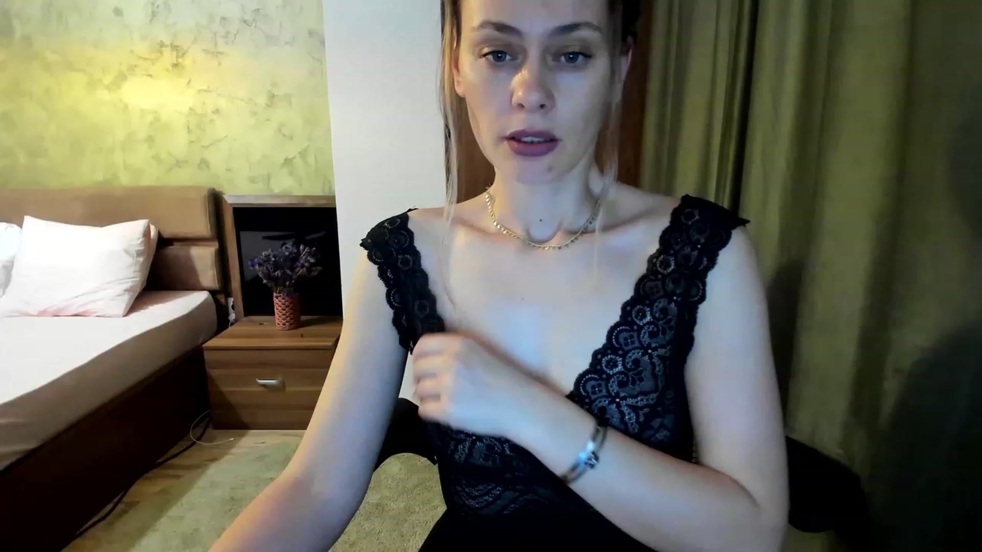 Gallery image thumbnail from DebraPaige's myfreecams stream on, 06/08/2023, 11:21 image 8 of 20
