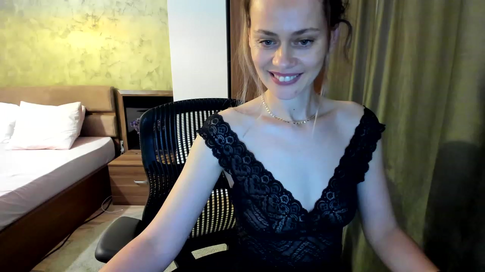 Gallery image thumbnail from DebraPaige's myfreecams stream on, 06/08/2023, 12:50 image 4 of 20