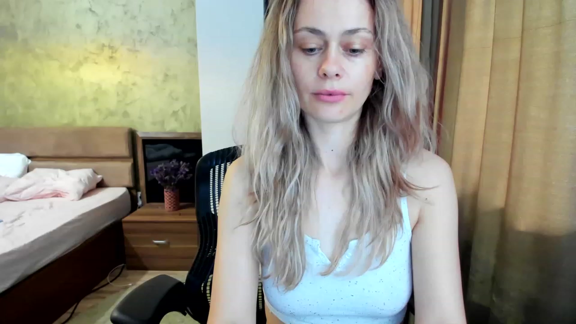 Gallery image thumbnail from DebraPaige's myfreecams stream on, 06/09/2023, 06:00 image 18 of 20