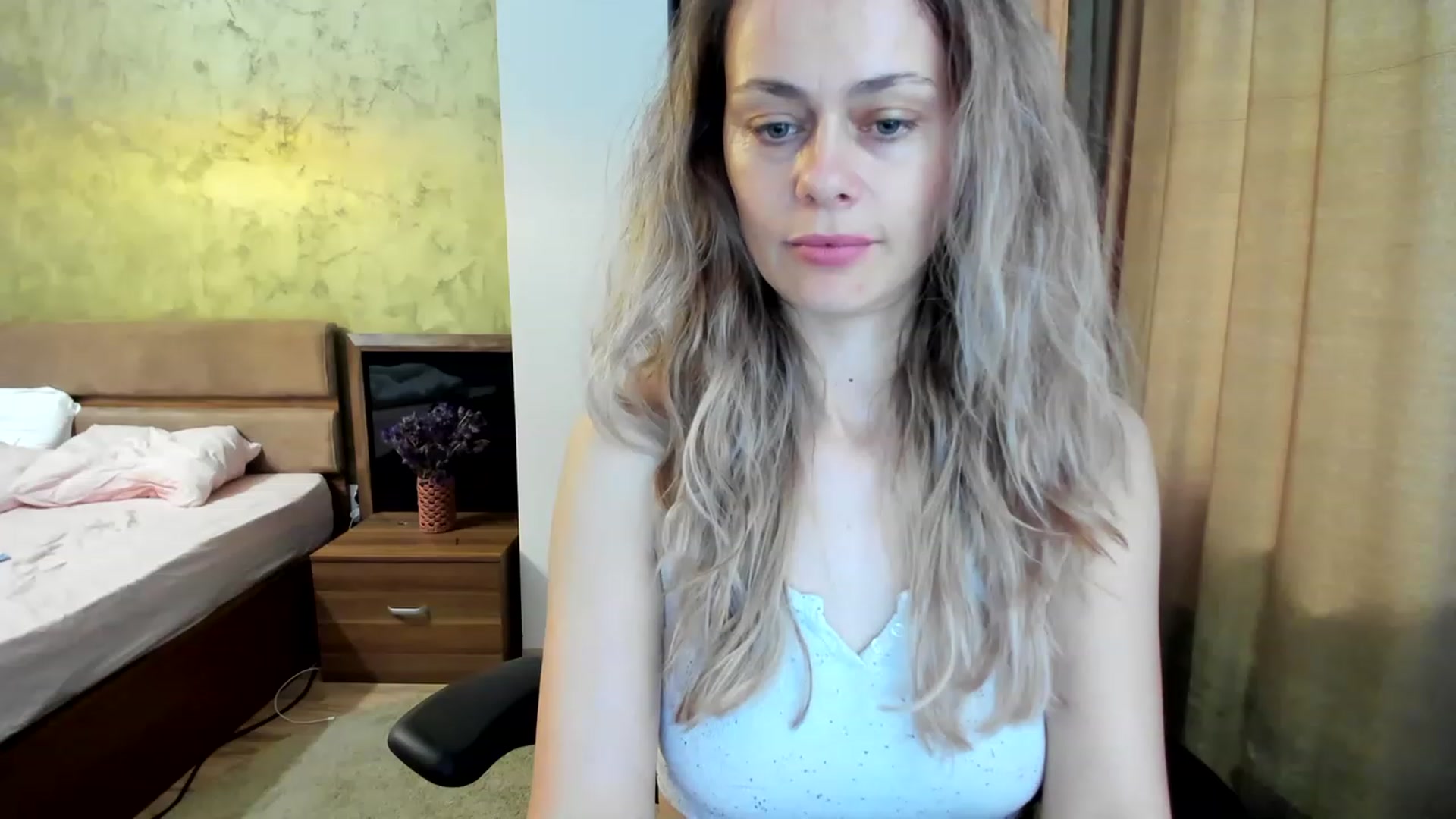 Gallery image thumbnail from DebraPaige's myfreecams stream on, 06/09/2023, 07:10 image 8 of 20