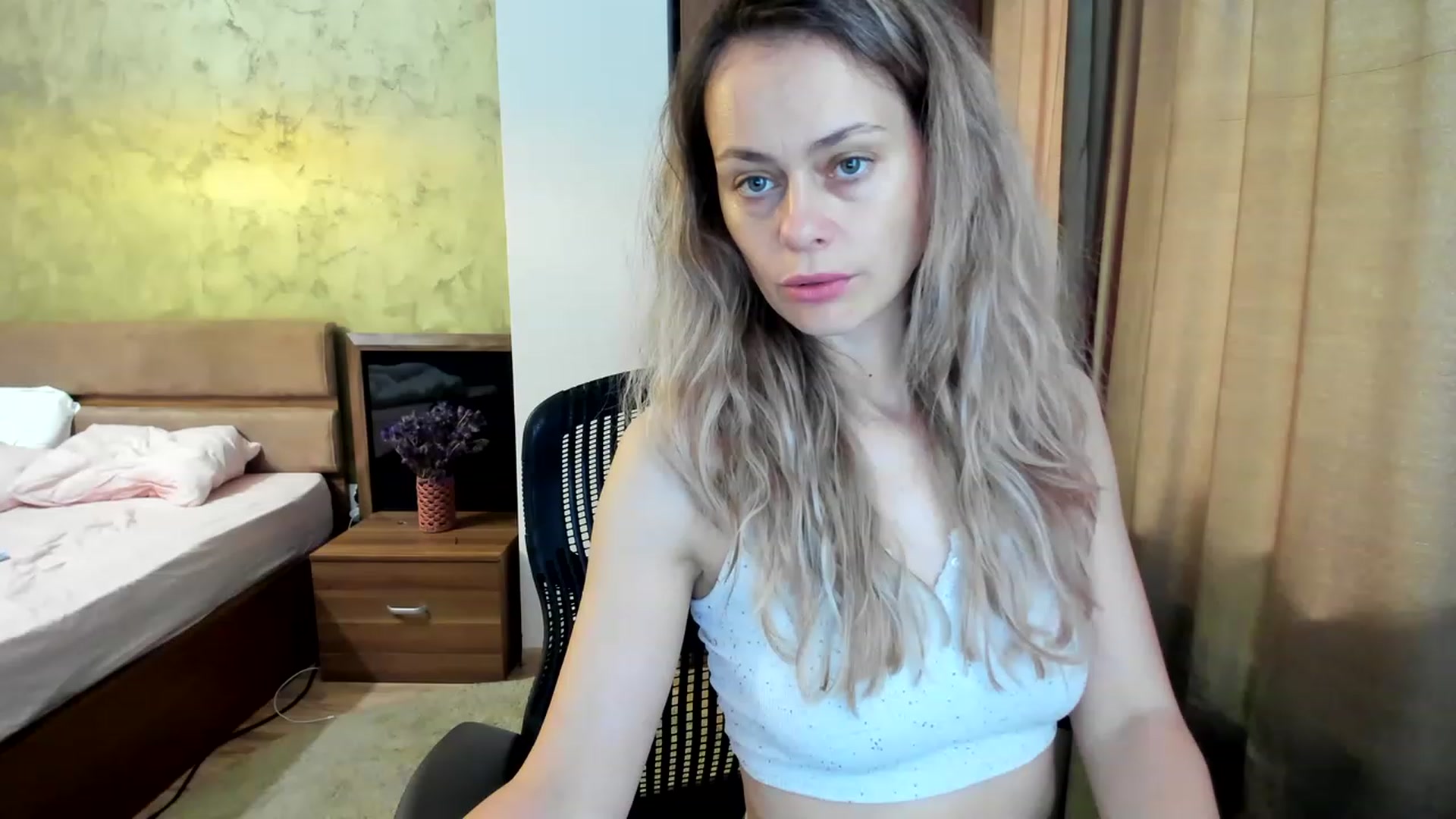 Gallery image thumbnail from DebraPaige's myfreecams stream on, 06/09/2023, 07:10 image 11 of 20