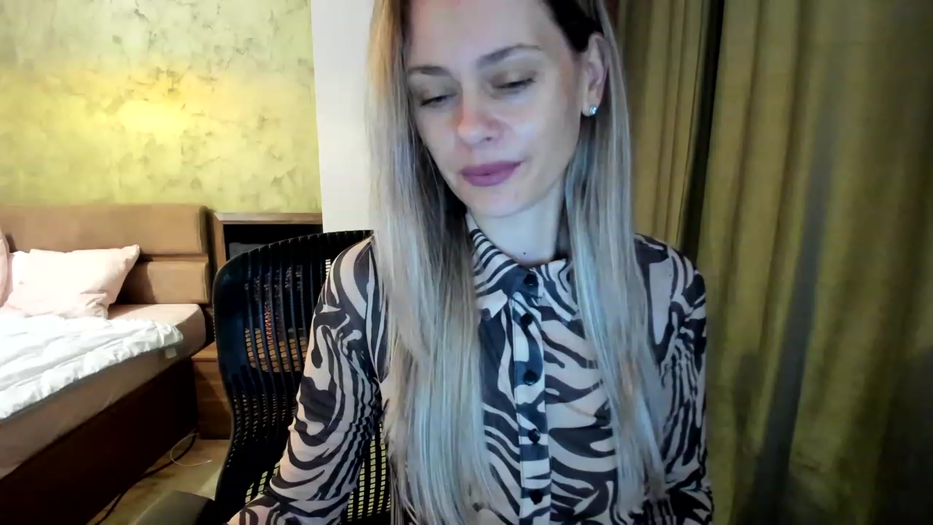 Gallery image thumbnail from DebraPaige's myfreecams stream on, 06/13/2023, 06:17 image 13 of 20