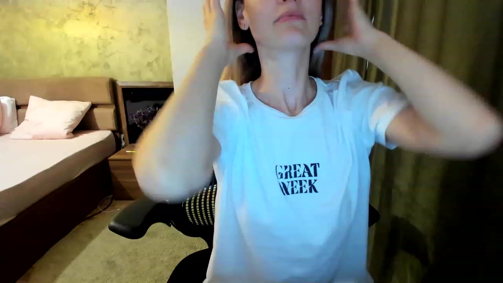 Gallery image thumbnail from DebraPaige's myfreecams stream on, 06/14/2023, 13:22 image 11 of 20