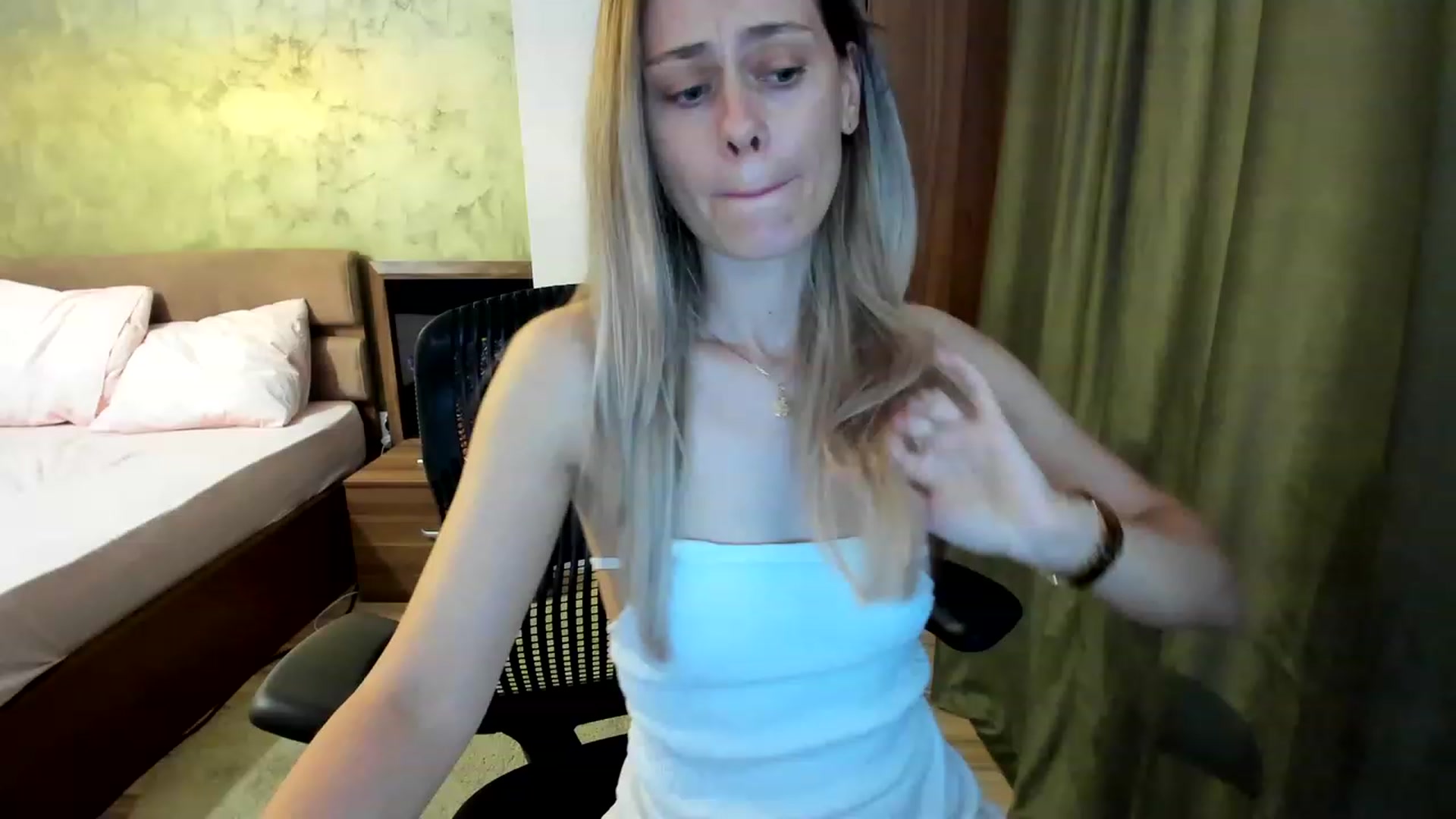 Gallery image thumbnail from DebraPaige's myfreecams stream on, 06/15/2023, 05:47 image 12 of 20