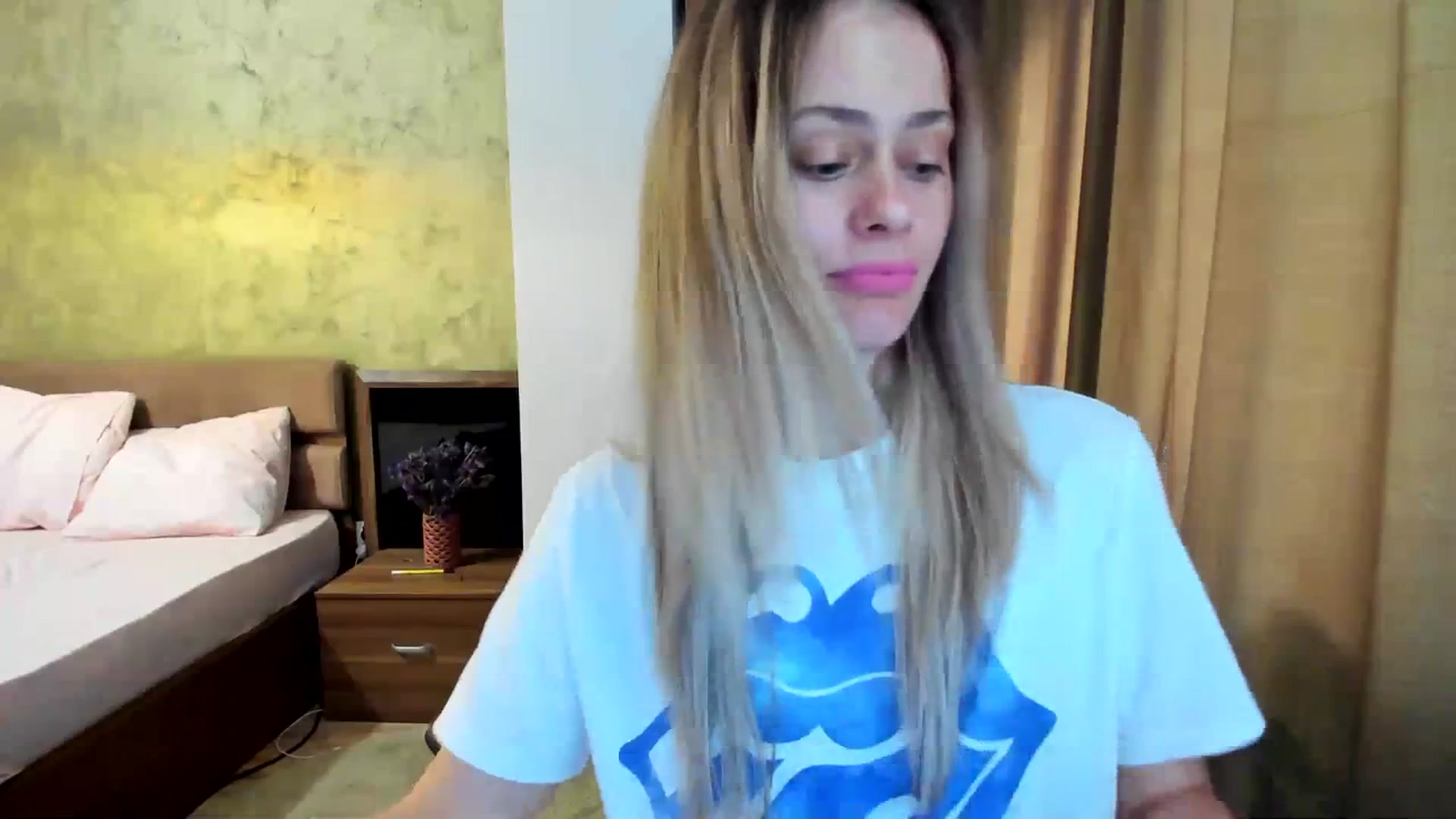 Gallery image thumbnail from DebraPaige's myfreecams stream on, 06/15/2023, 07:55 image 3 of 20