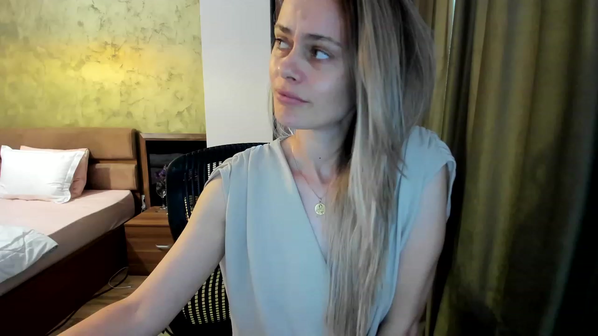 Gallery image thumbnail from DebraPaige's myfreecams stream on, 06/19/2023, 11:50 image 8 of 20
