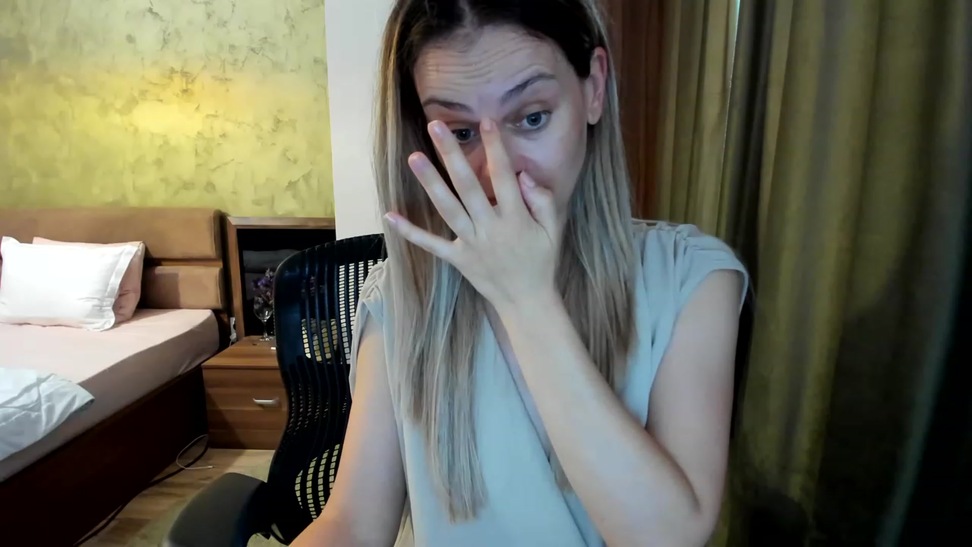 Gallery image thumbnail from DebraPaige's myfreecams stream on, 06/19/2023, 11:50 image 4 of 20