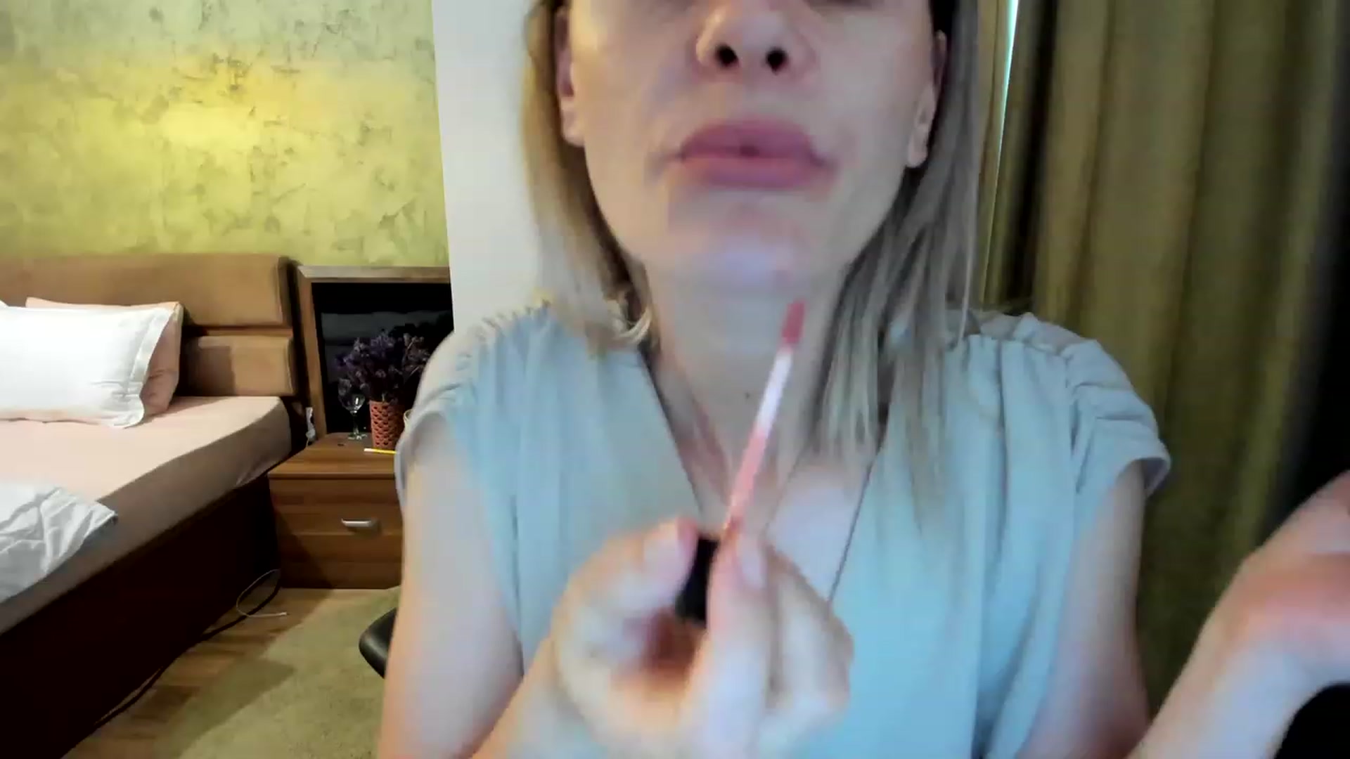 Gallery image thumbnail from DebraPaige's myfreecams stream on, 06/19/2023, 13:16 image 1 of 20