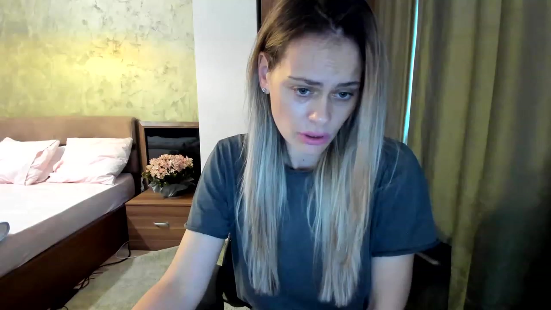 Gallery image thumbnail from DebraPaige's myfreecams stream on, 06/20/2023, 11:28 image 4 of 20