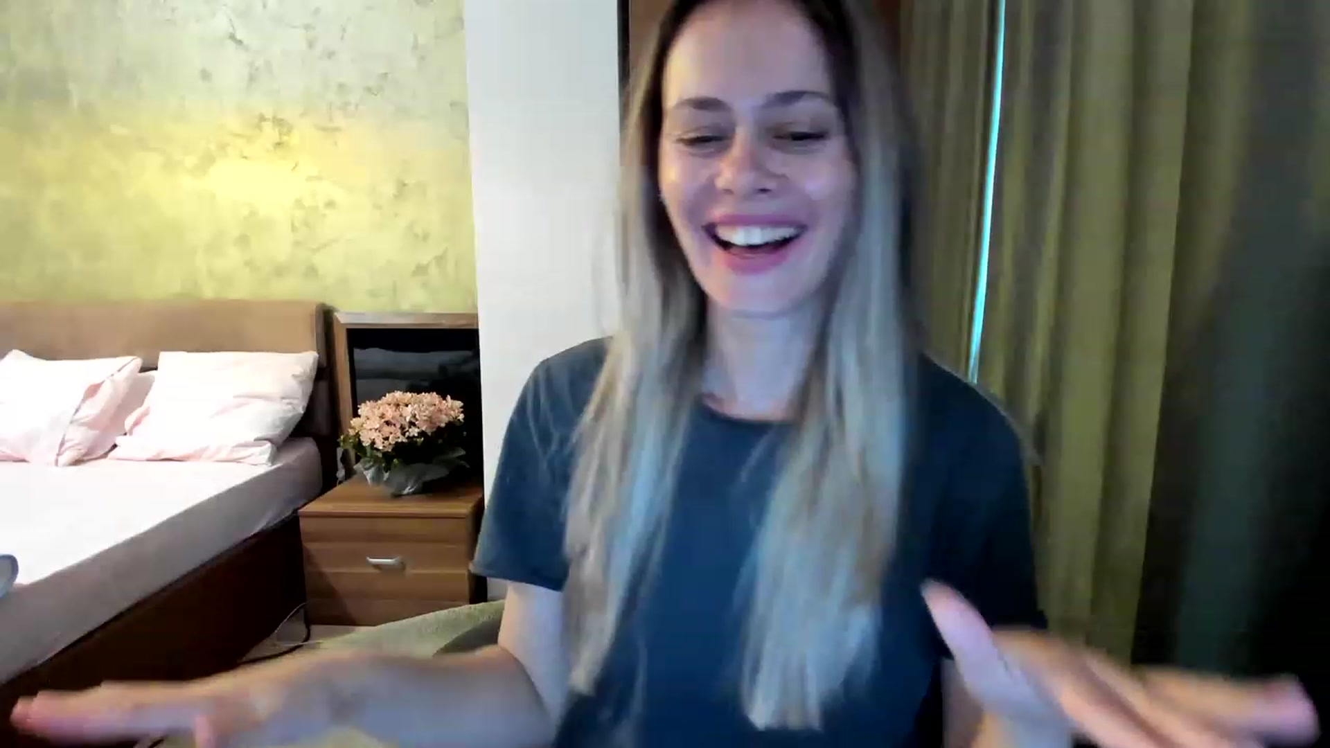 Gallery image thumbnail from DebraPaige's myfreecams stream on, 06/20/2023, 11:28 image 12 of 20