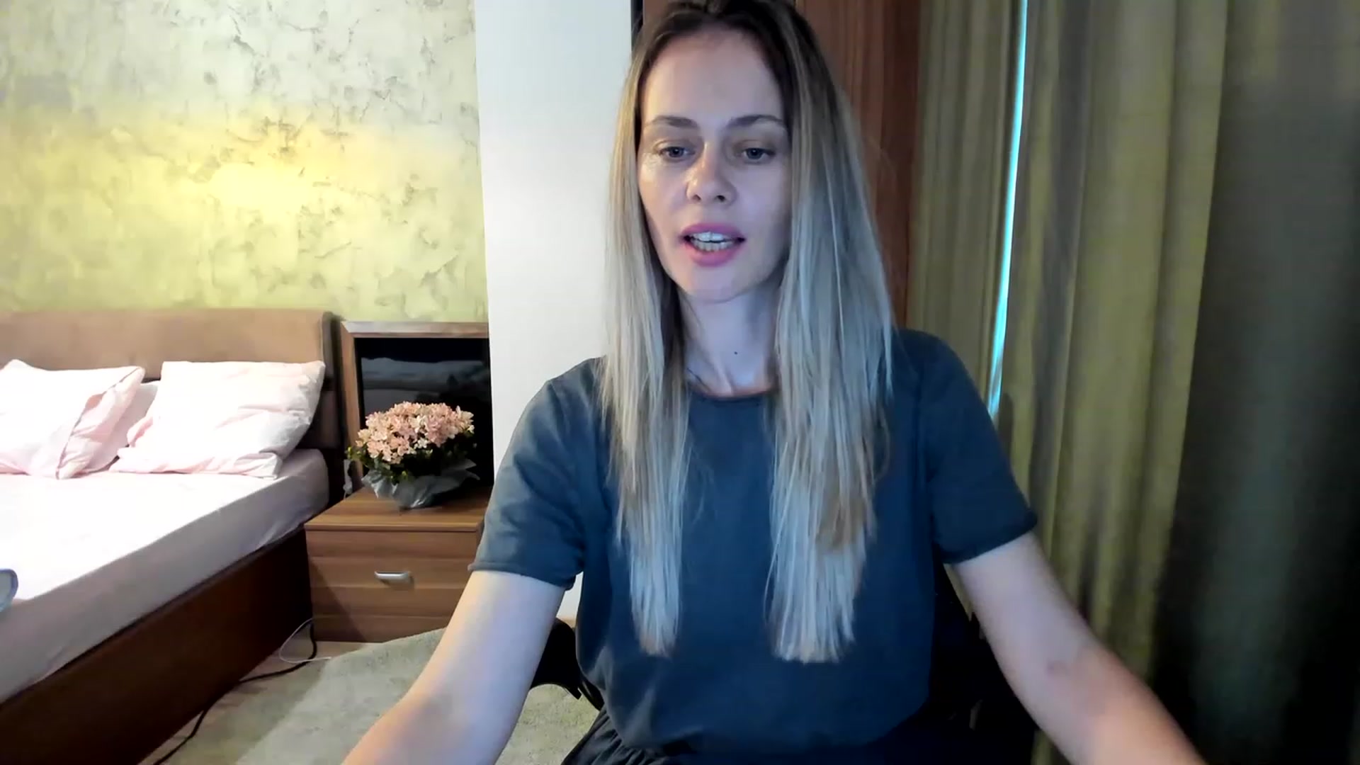 Gallery image thumbnail from DebraPaige's myfreecams stream on, 06/20/2023, 11:28 image 10 of 20