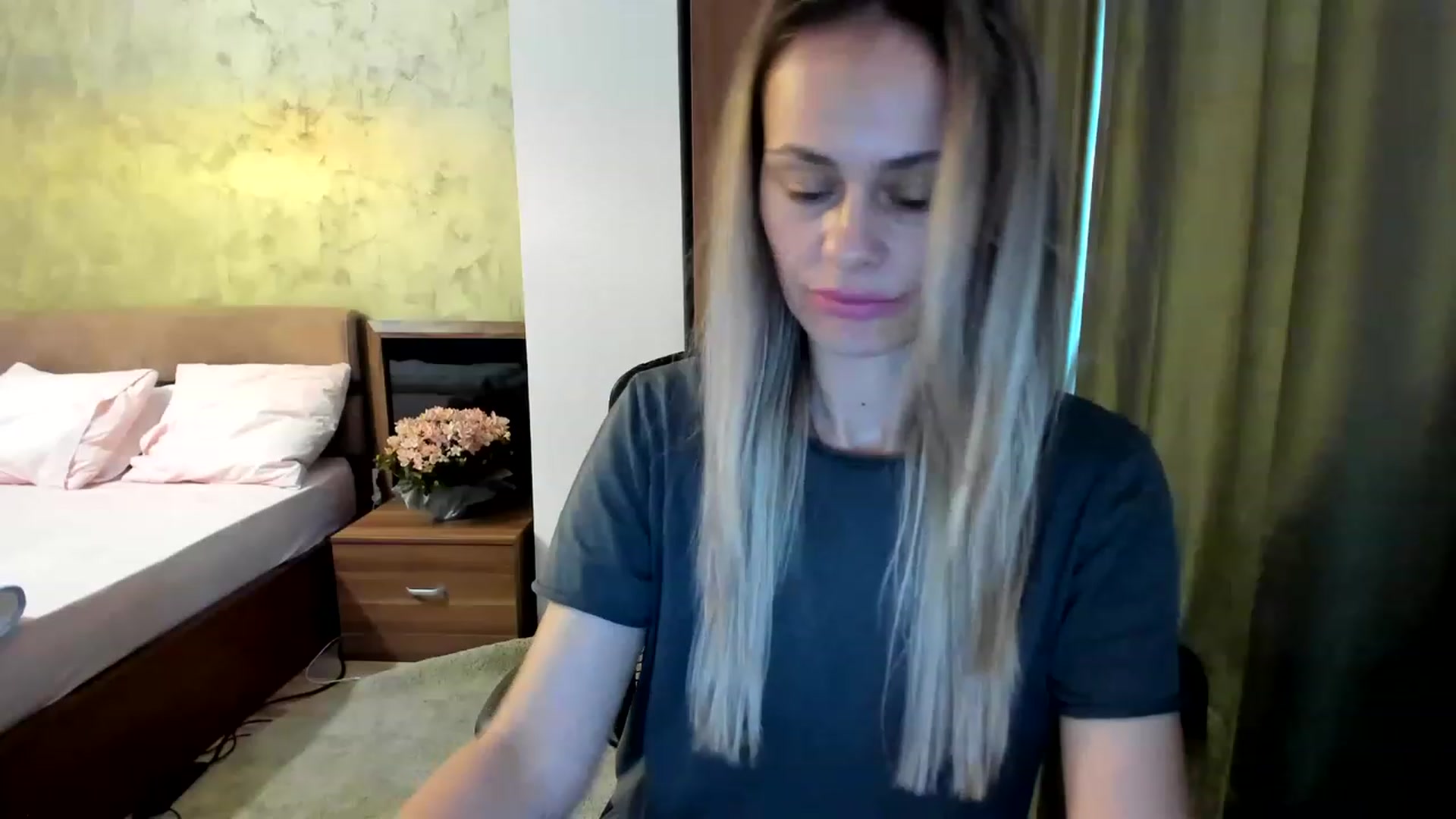Gallery image thumbnail from DebraPaige's myfreecams stream on, 06/20/2023, 11:28 image 3 of 20