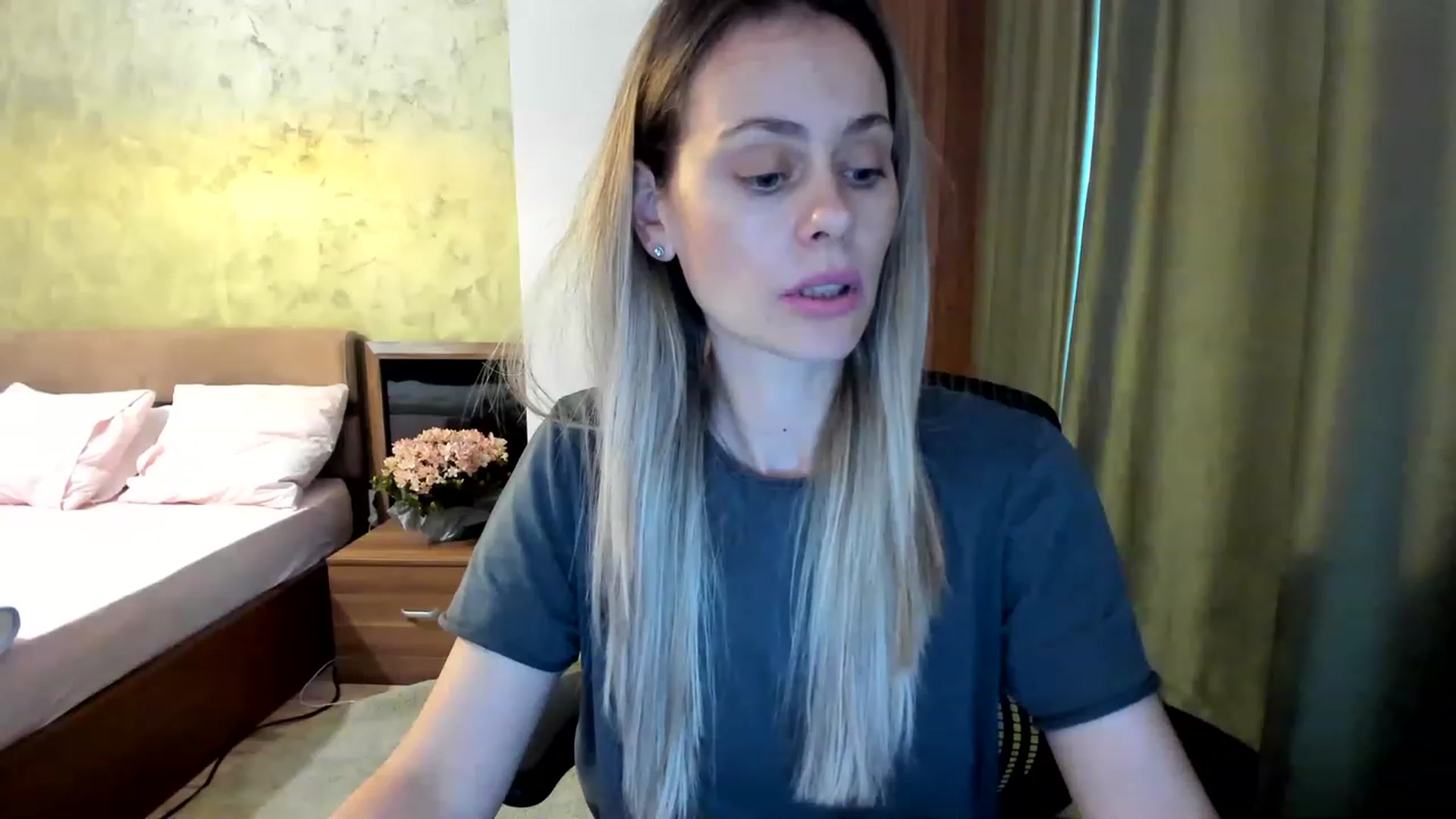 Gallery image thumbnail from DebraPaige's myfreecams stream on, 06/20/2023, 11:28 image 18 of 20