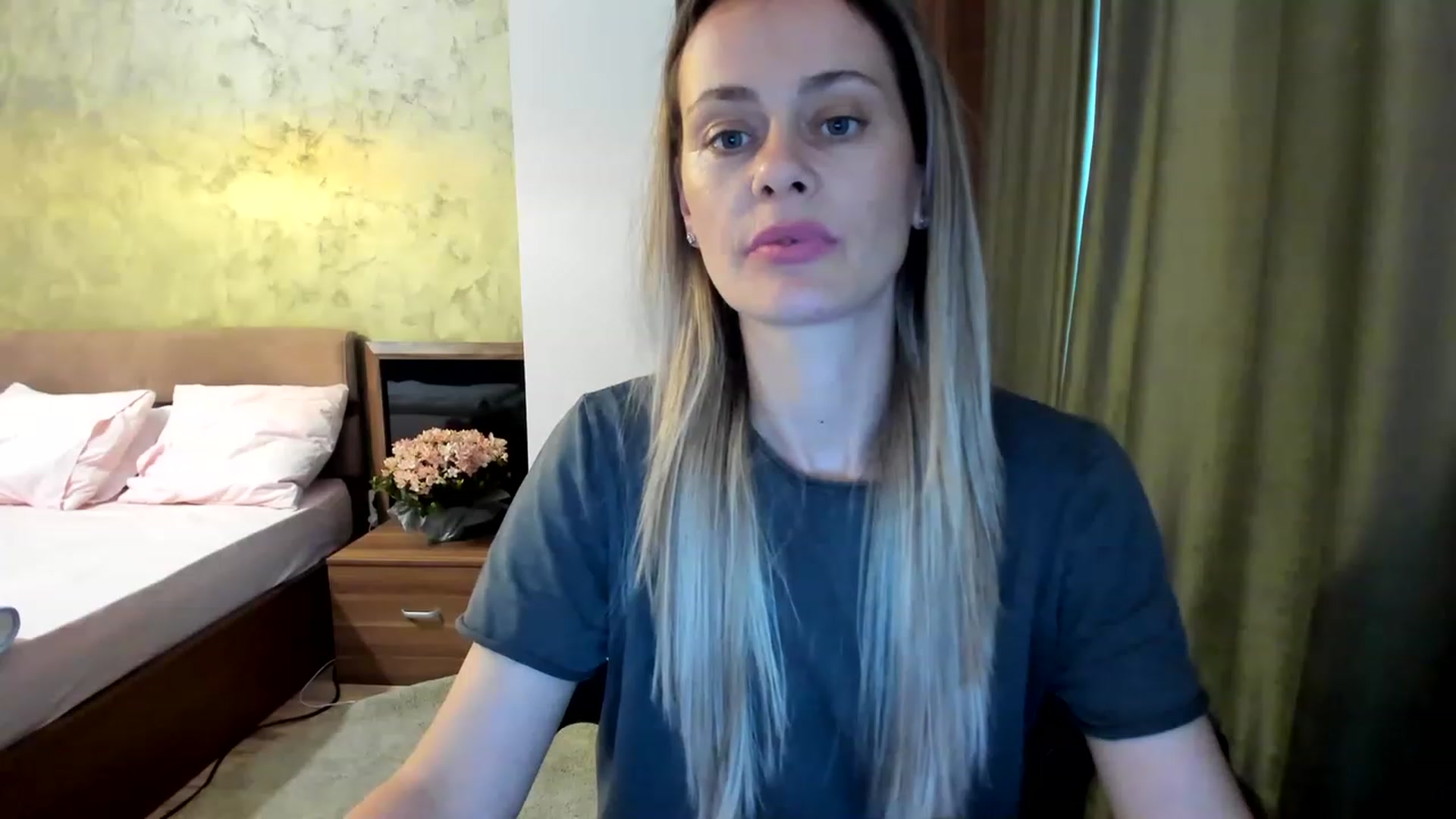Gallery image thumbnail from DebraPaige's myfreecams stream on, 06/20/2023, 11:28 image 17 of 20