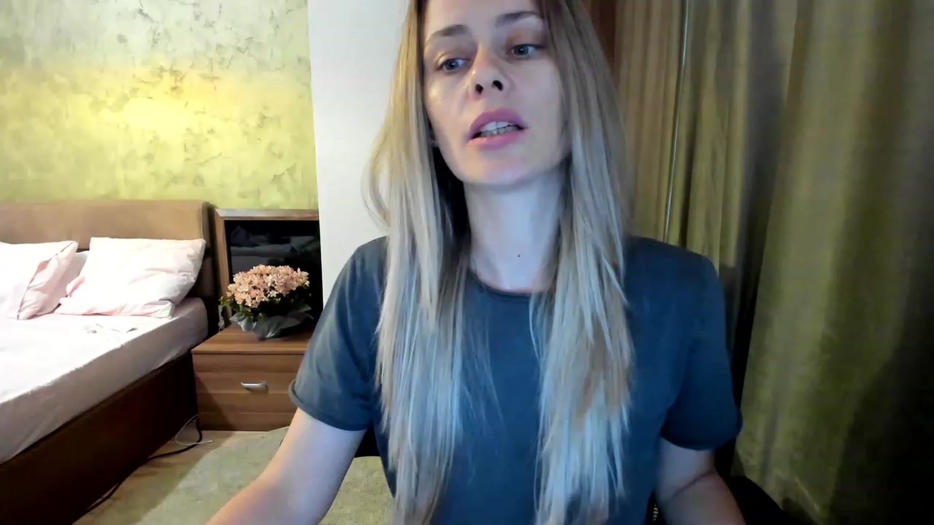 Gallery image thumbnail from DebraPaige's myfreecams stream on, 06/20/2023, 13:45 image 4 of 20