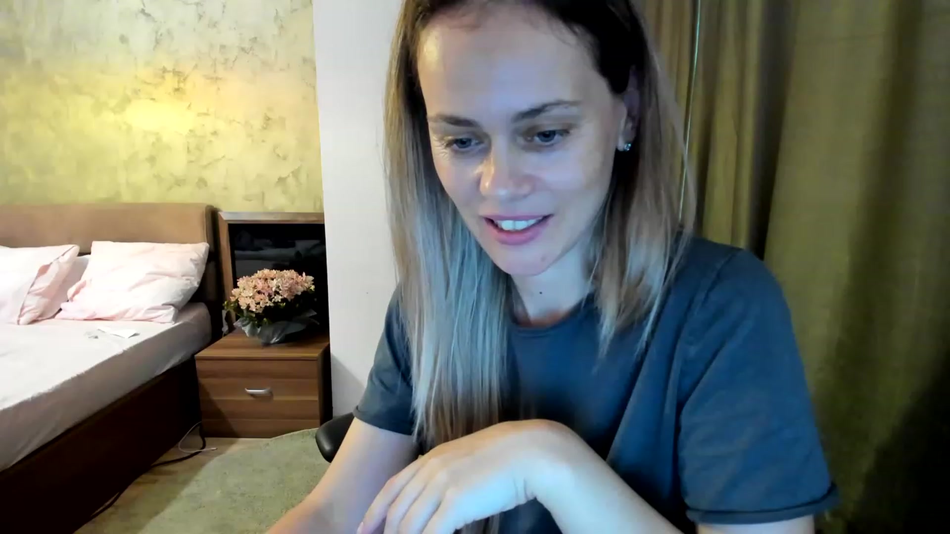 Gallery image thumbnail from DebraPaige's myfreecams stream on, 06/20/2023, 13:45 image 8 of 20