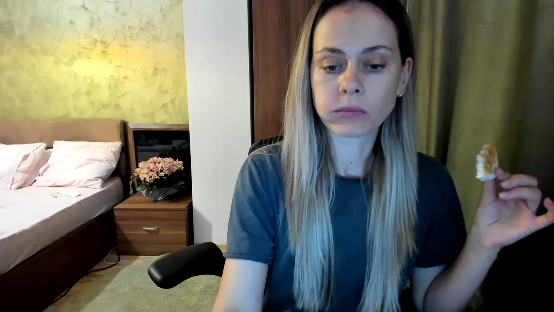 Gallery image thumbnail from DebraPaige's myfreecams stream on, 06/20/2023, 13:45 image 6 of 20