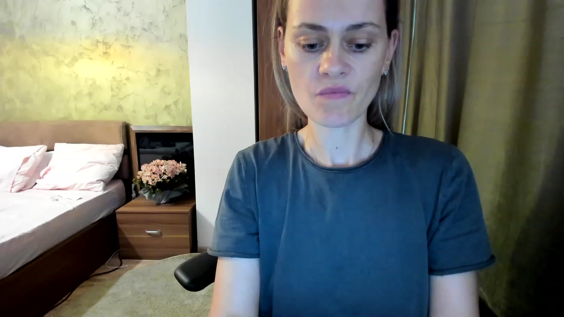 Gallery image thumbnail from DebraPaige's myfreecams stream on, 06/20/2023, 13:45 image 7 of 20