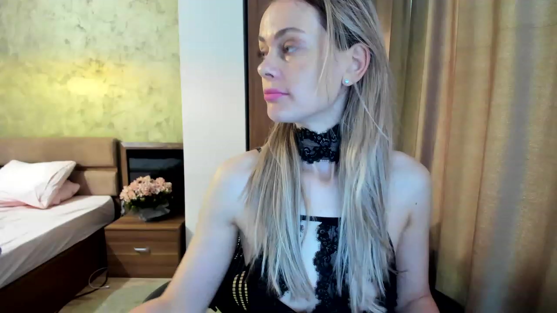 Gallery image thumbnail from DebraPaige's myfreecams stream on, 06/21/2023, 07:58 image 5 of 20