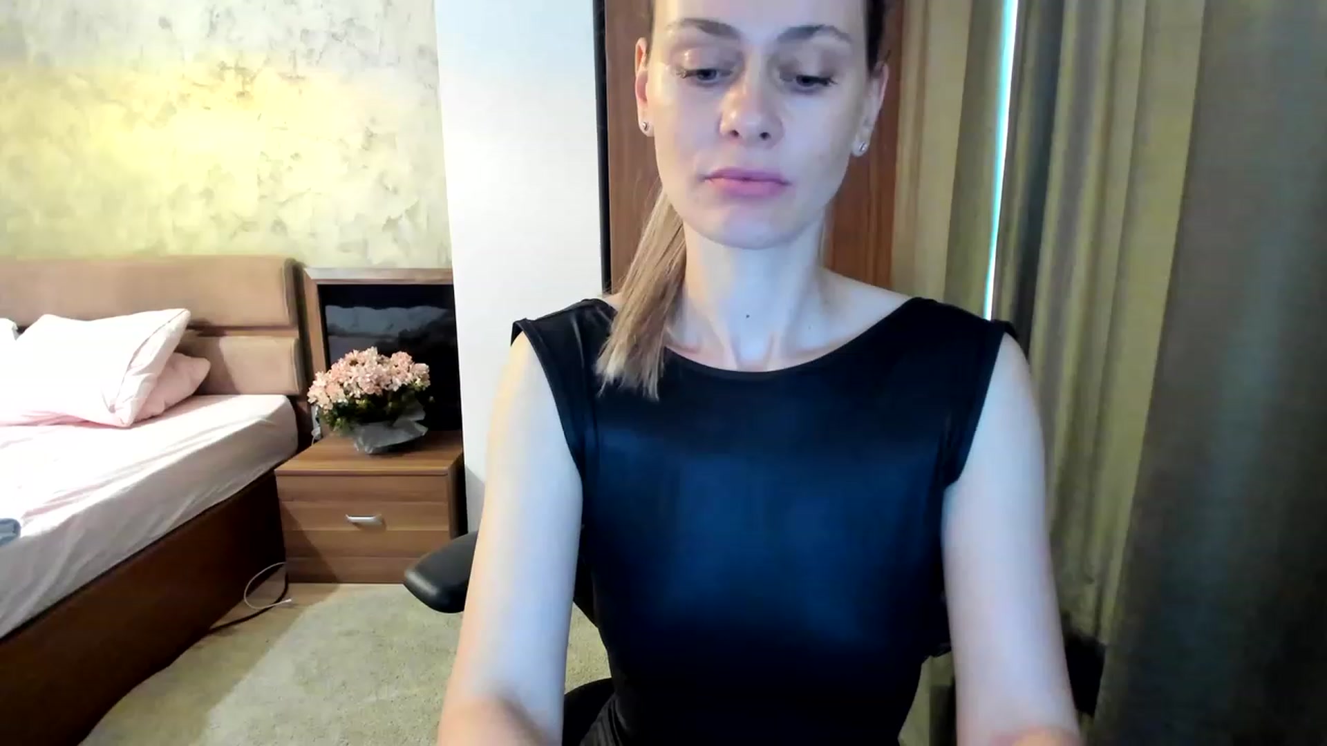 Gallery image thumbnail from DebraPaige's myfreecams stream on, 06/21/2023, 09:53 image 18 of 20