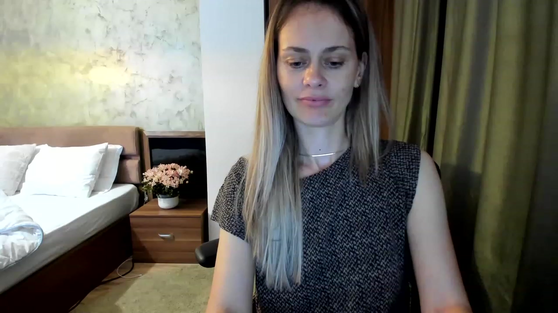 Gallery image thumbnail from DebraPaige's myfreecams stream on, 06/22/2023, 11:09 image 12 of 20