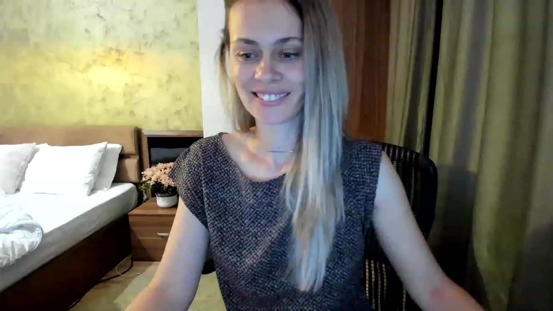 Gallery image thumbnail from DebraPaige's myfreecams stream on, 06/22/2023, 11:09 image 11 of 20
