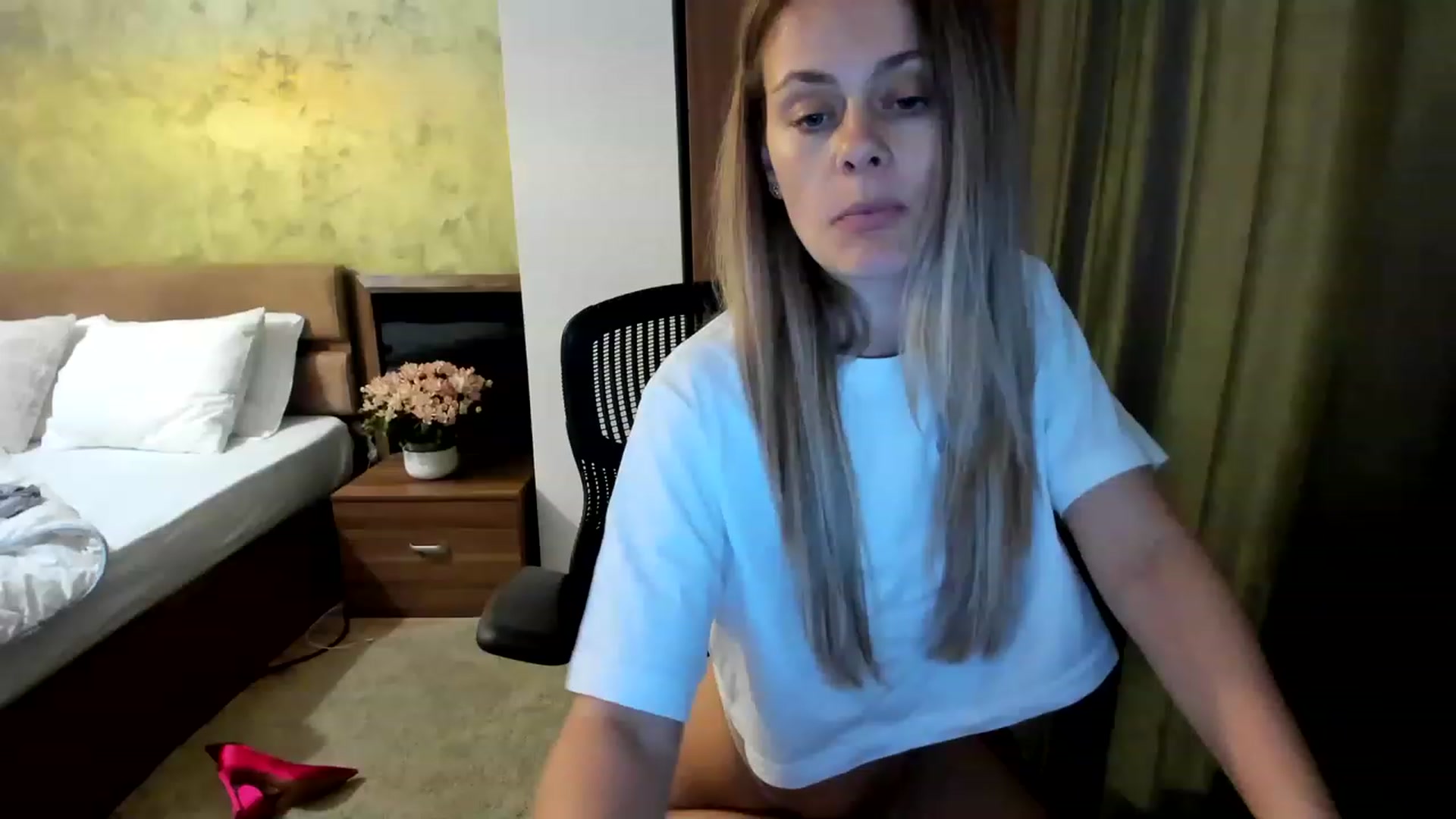 Gallery image thumbnail from DebraPaige's myfreecams stream on, 06/22/2023, 11:48 image 16 of 20