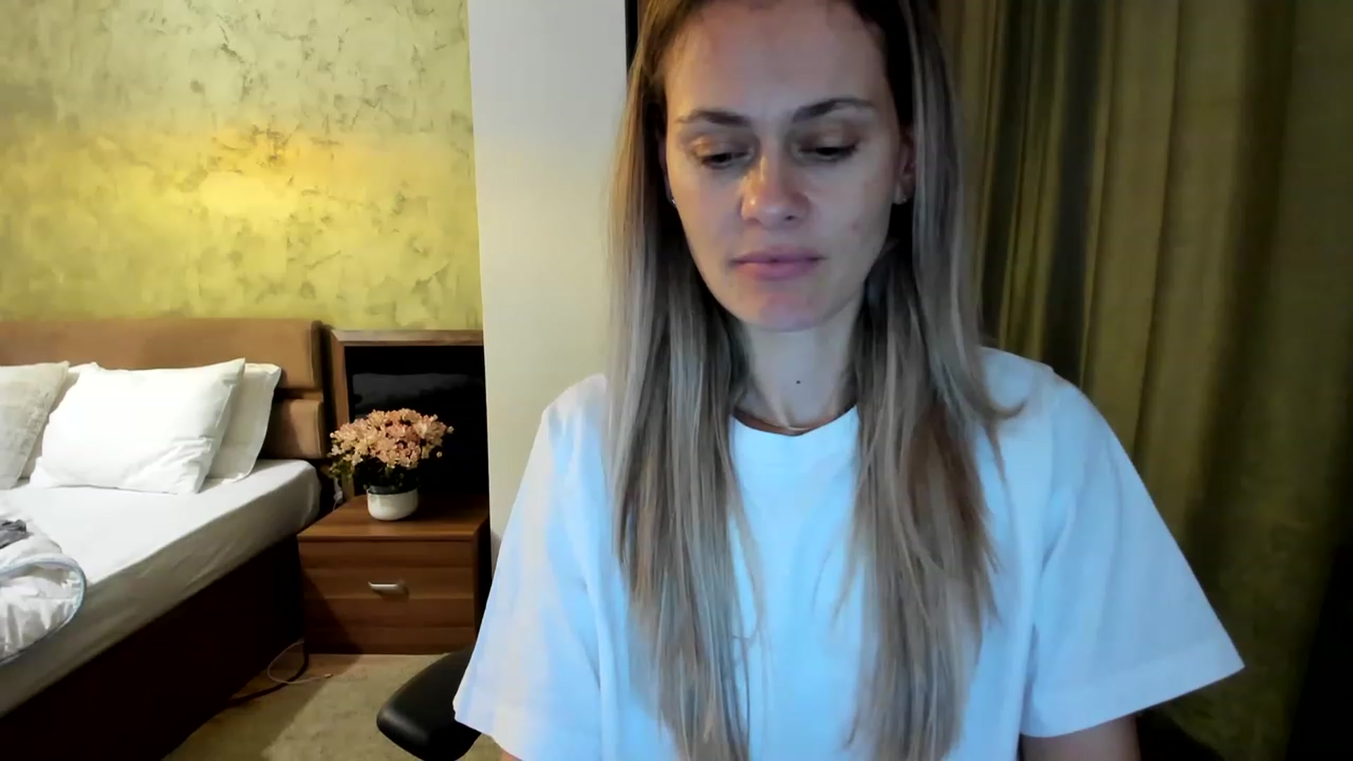Gallery image thumbnail from DebraPaige's myfreecams stream on, 06/22/2023, 11:48 image 15 of 20