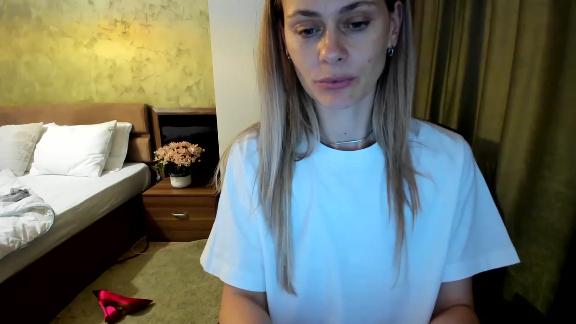 Gallery image thumbnail from DebraPaige's myfreecams stream on, 06/22/2023, 12:22 image 5 of 20