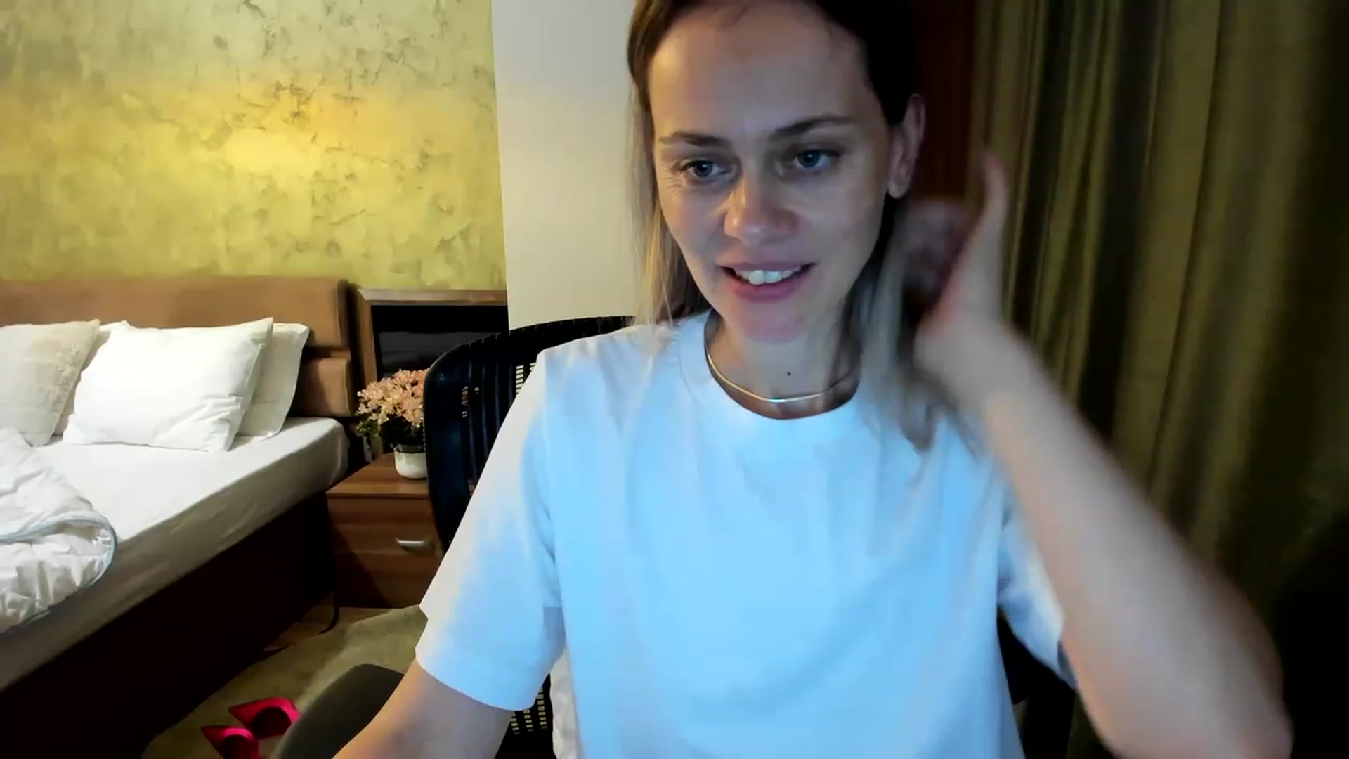 Gallery image thumbnail from DebraPaige's myfreecams stream on, 06/22/2023, 14:44 image 13 of 20