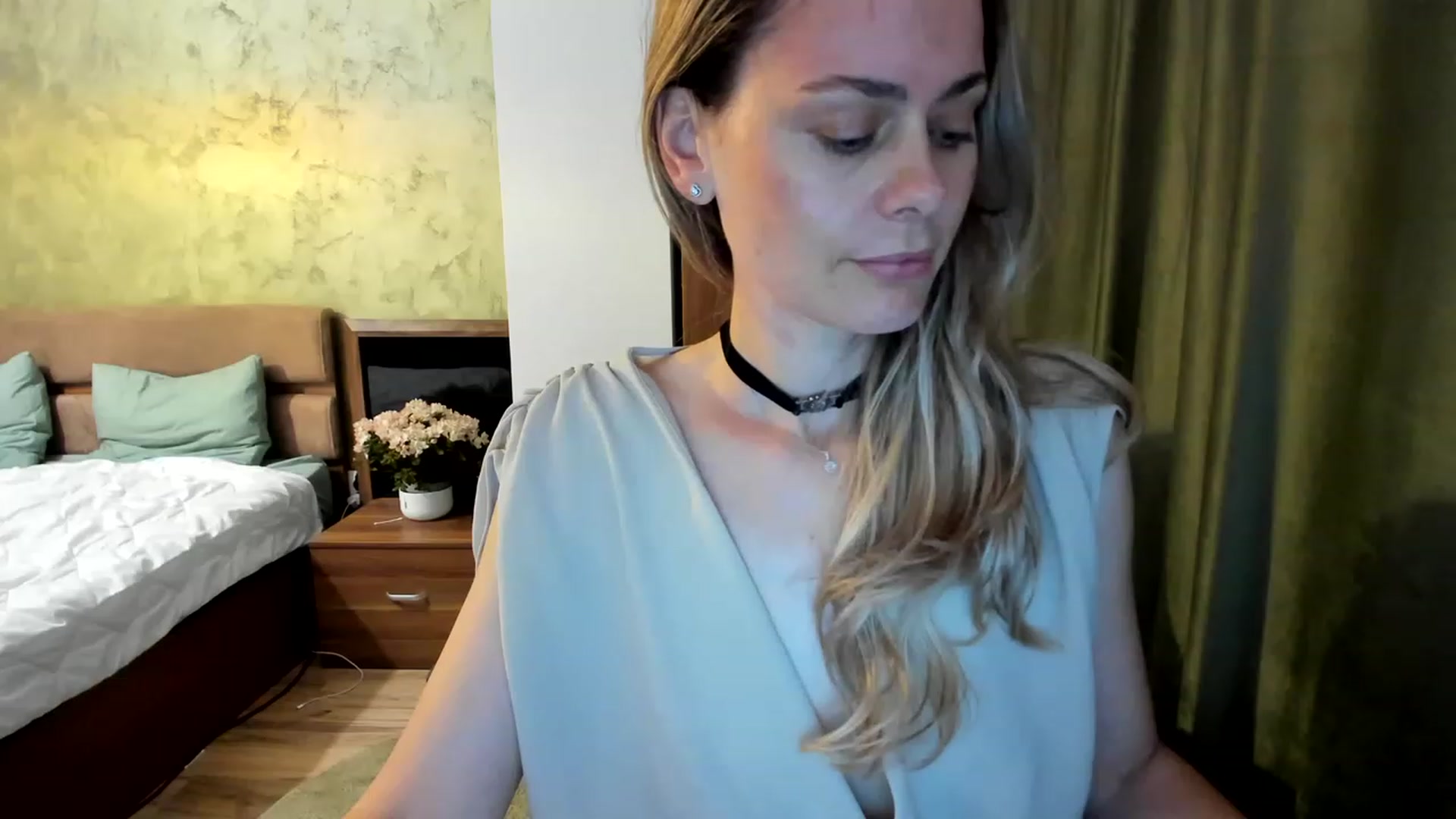 Gallery image thumbnail from DebraPaige's myfreecams stream on, 07/05/2023, 11:24 image 17 of 20