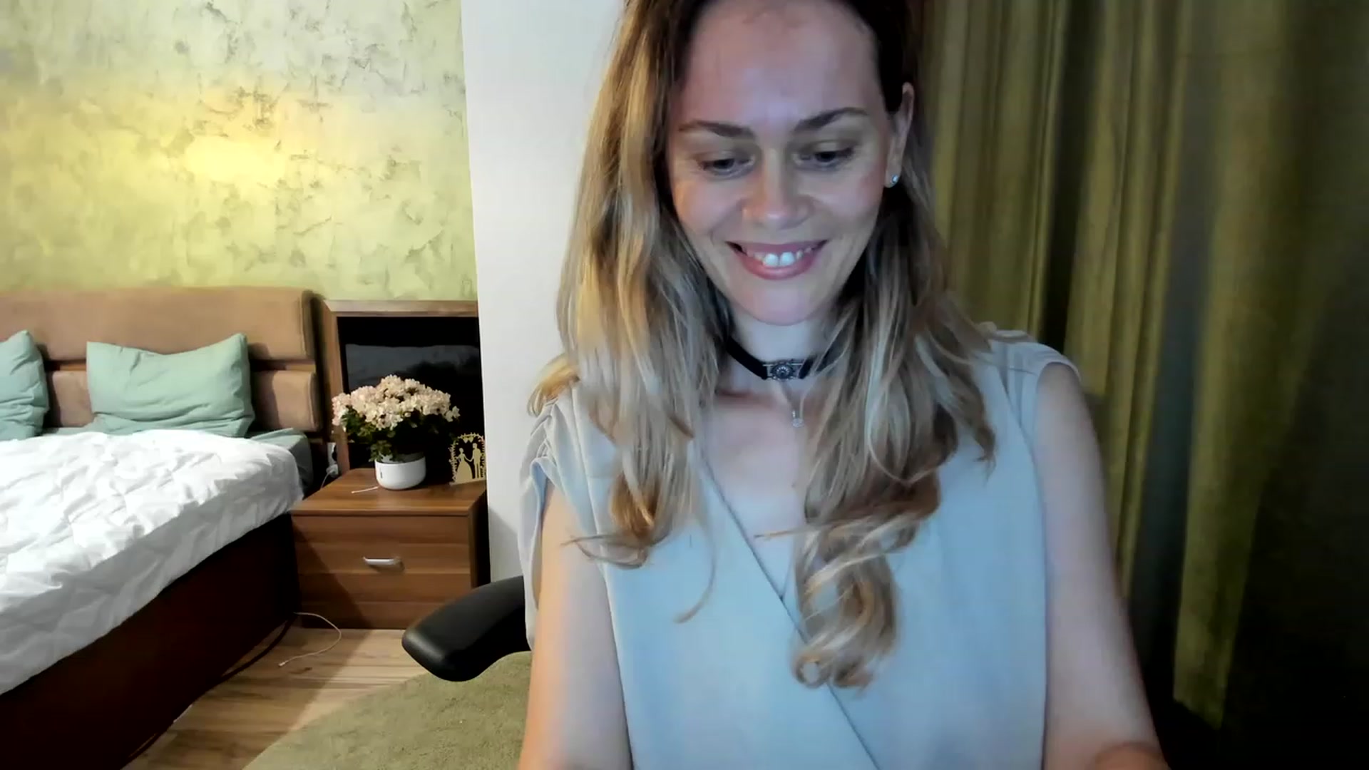 Gallery image thumbnail from DebraPaige's myfreecams stream on, 07/05/2023, 11:24 image 15 of 20