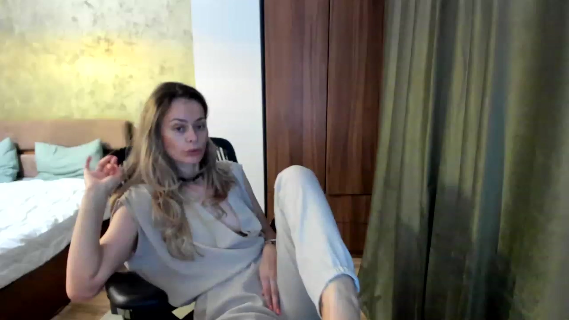 Gallery image thumbnail from DebraPaige's myfreecams stream on, 07/05/2023, 11:24 image 11 of 20