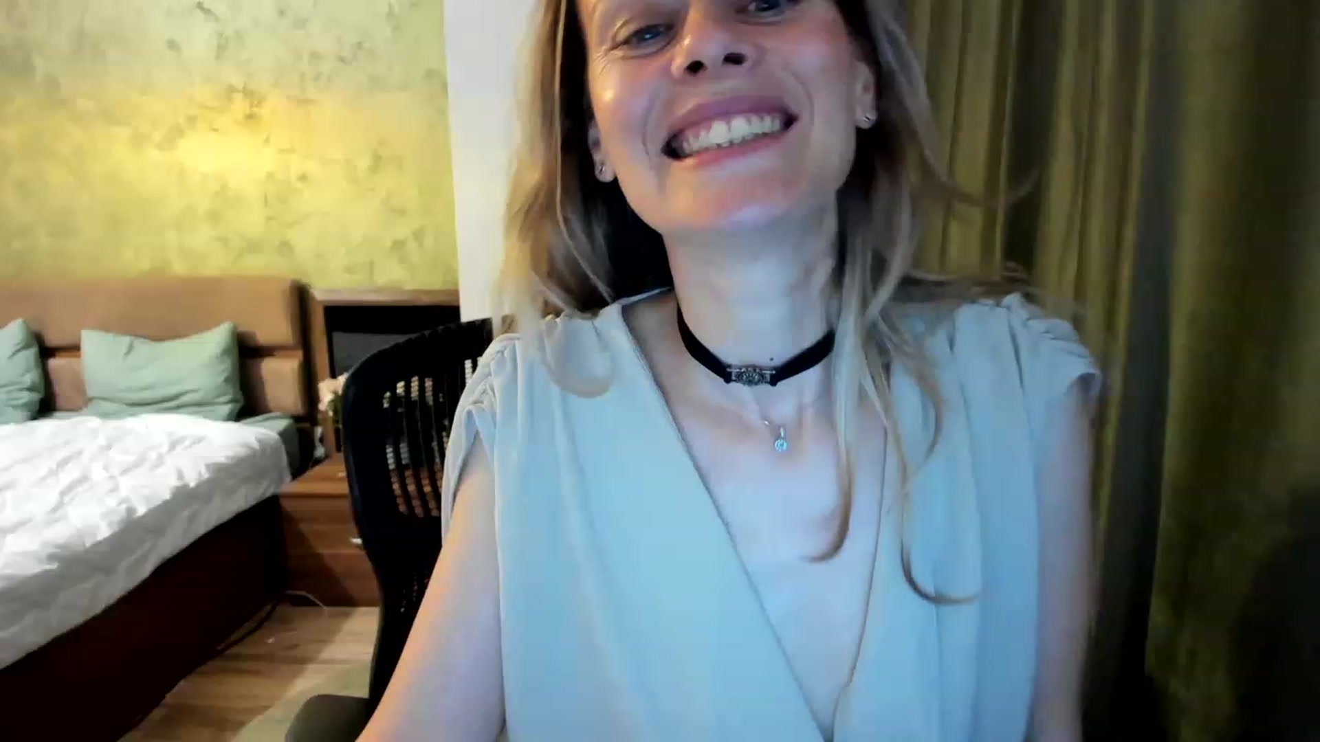 Gallery image thumbnail from DebraPaige's myfreecams stream on, 07/05/2023, 11:24 image 9 of 20