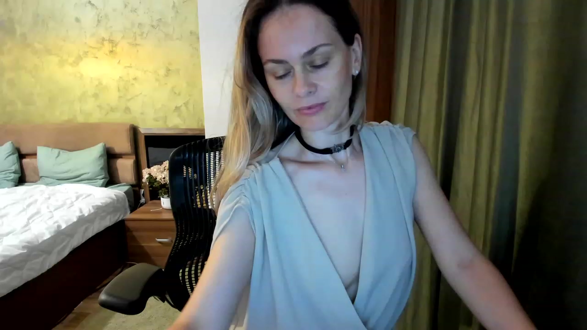 Gallery image thumbnail from DebraPaige's myfreecams stream on, 07/05/2023, 11:24 image 2 of 20